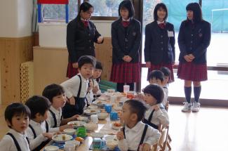 中学３年生子ども園訪問