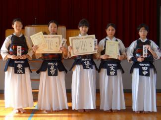 中学剣道部は第三位に入賞し都大会に進出します！