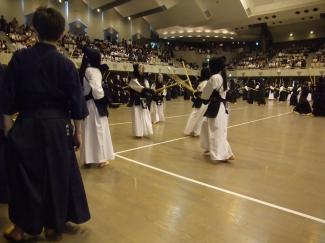 剣道部は全国大会優勝校と善戦！会場が沸きました！