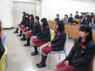 中学 Completion Ceremonyを行いました。