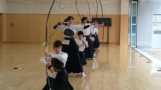 中高弓道部が東京都私立中高９支部弓道大会に出場しました