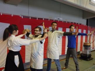 ドイツの大学生が弓道部に体験入部しました