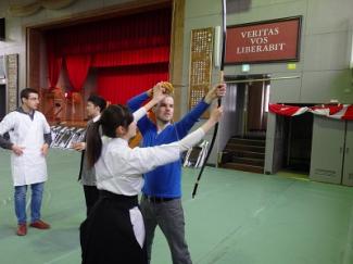 ドイツの大学生が弓道部に体験入部しました