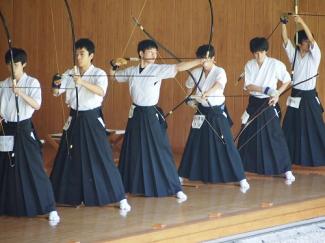 弓道部が東京都個人選手権大会と９支部大会に出場しました。